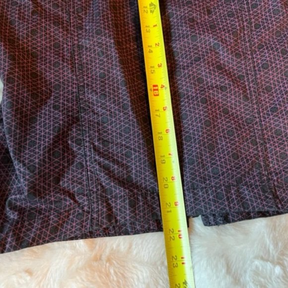 Bench BBQ Jacket with Hood Black and Pink Ladies Size Small (6) - Picture 10 of 12